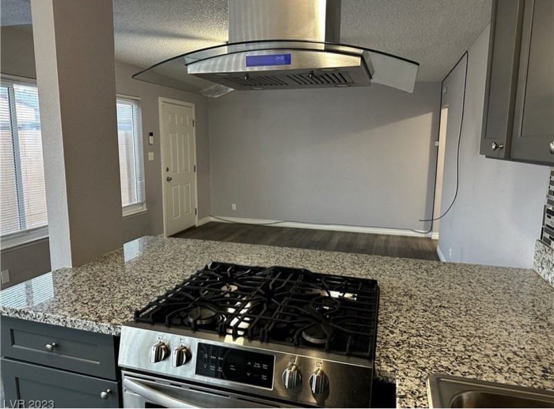 3915 Calle Tereon - Photo 4 of 20