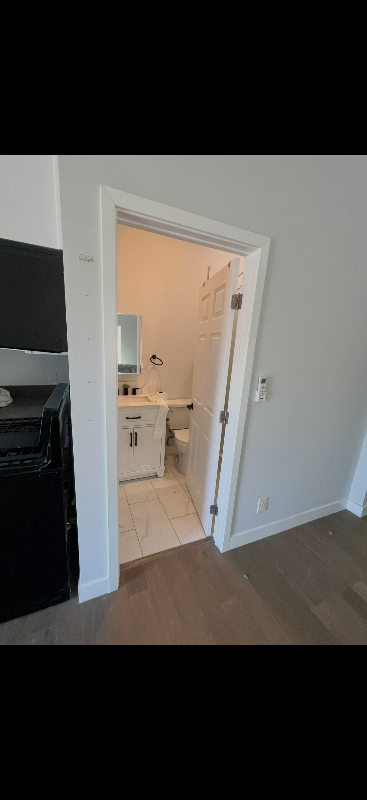 8456 Darby Ave - Photo 4 of 10