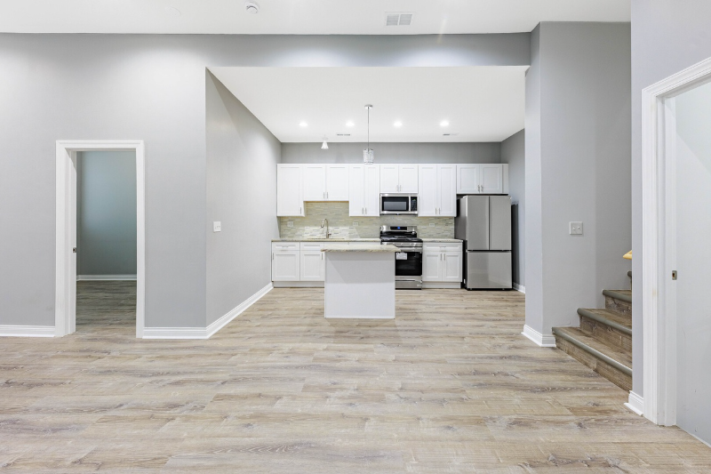 2800 S Saint Louis Ave #1F - Photo 2 of 19