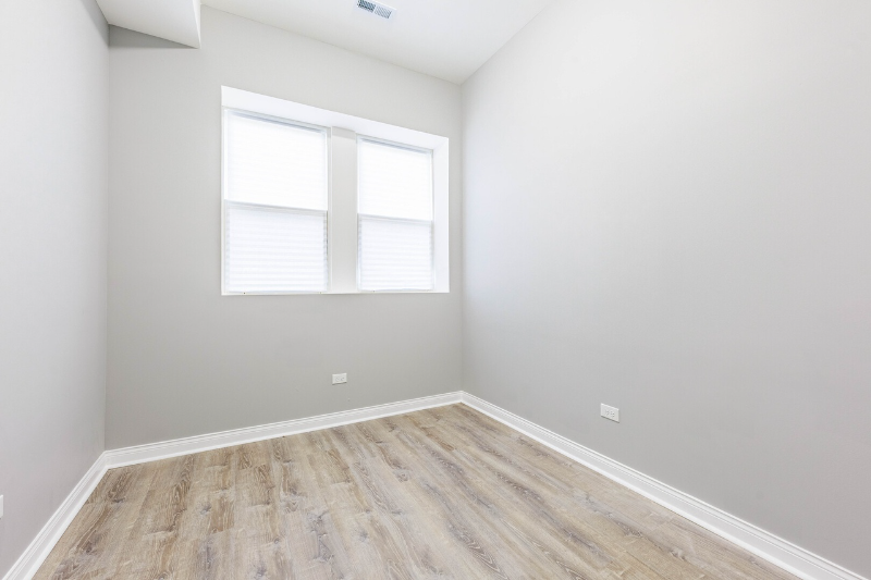 2800 S Saint Louis Ave #1F - Photo 6 of 19