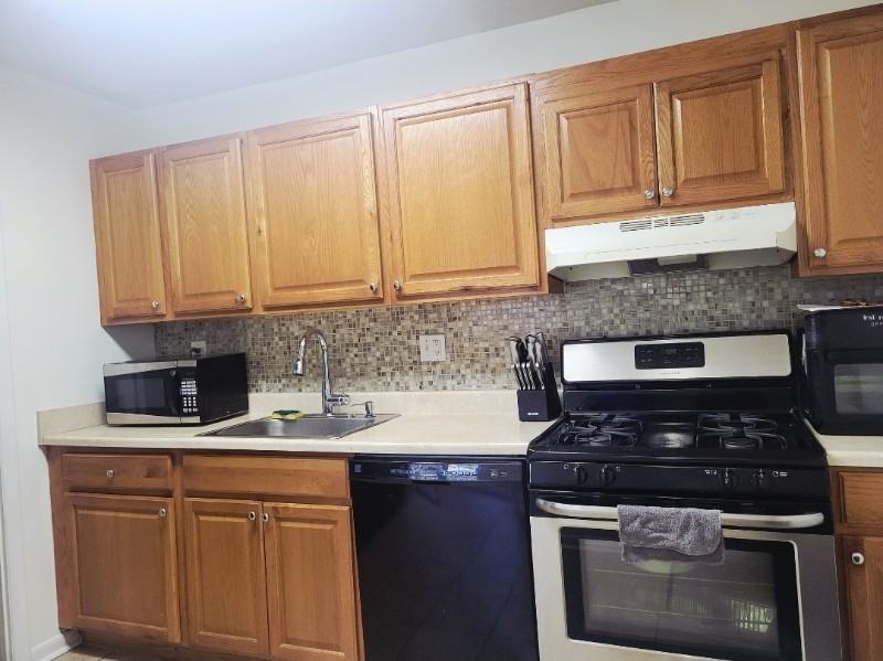 9655 Homestead Ct #C - Photo 5 of 11