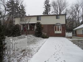 featured image of 921 Onondaga St