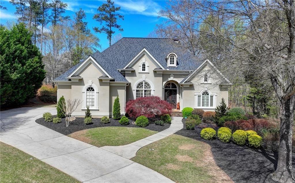 6745 Laurel Oak Dr - Photo 2 of 50