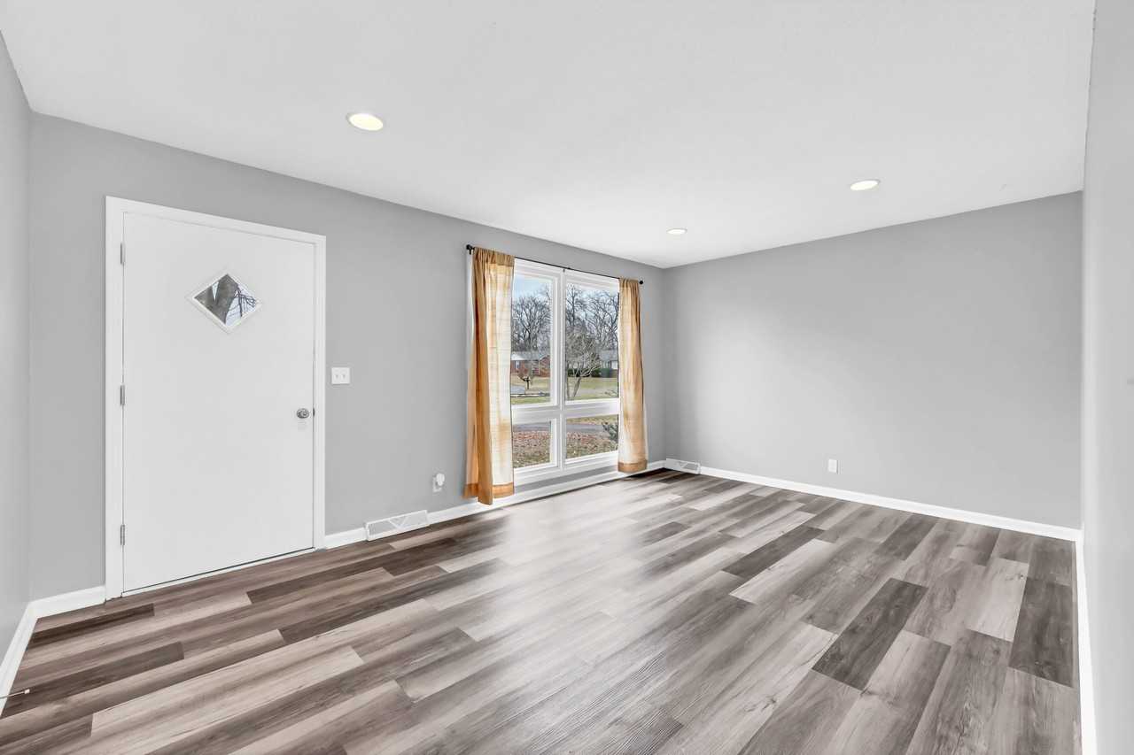 134 Dave Dr #NA - Photo 3 of 23