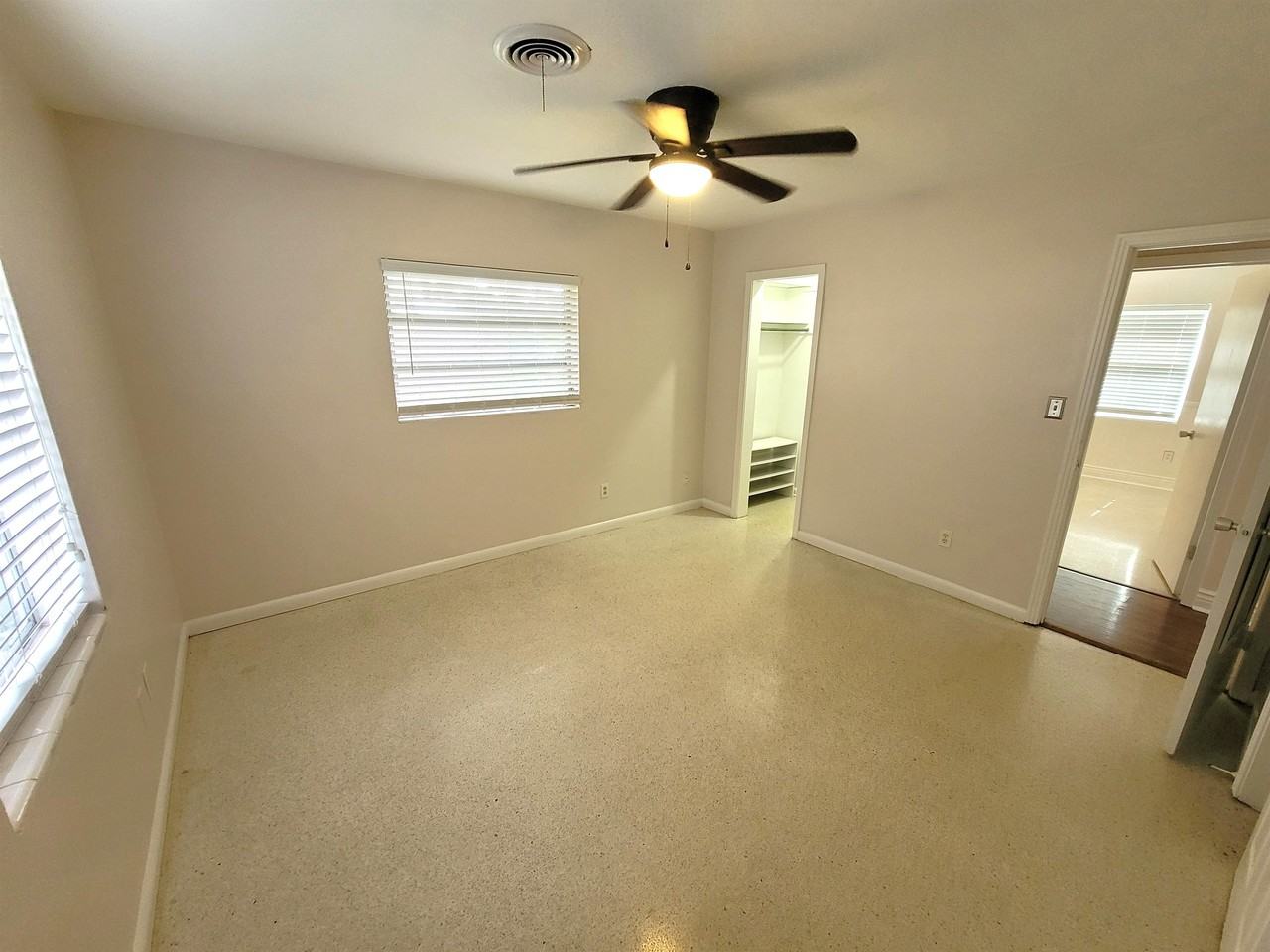 120 Birchwood Dr #1 - Photo 2 of 27