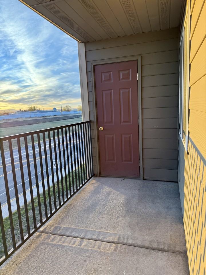 19601 Frontage Rd #32 - Photo 4 of 6