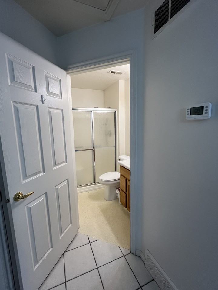 1546 W 3280 S #16B - Photo 4 of 13