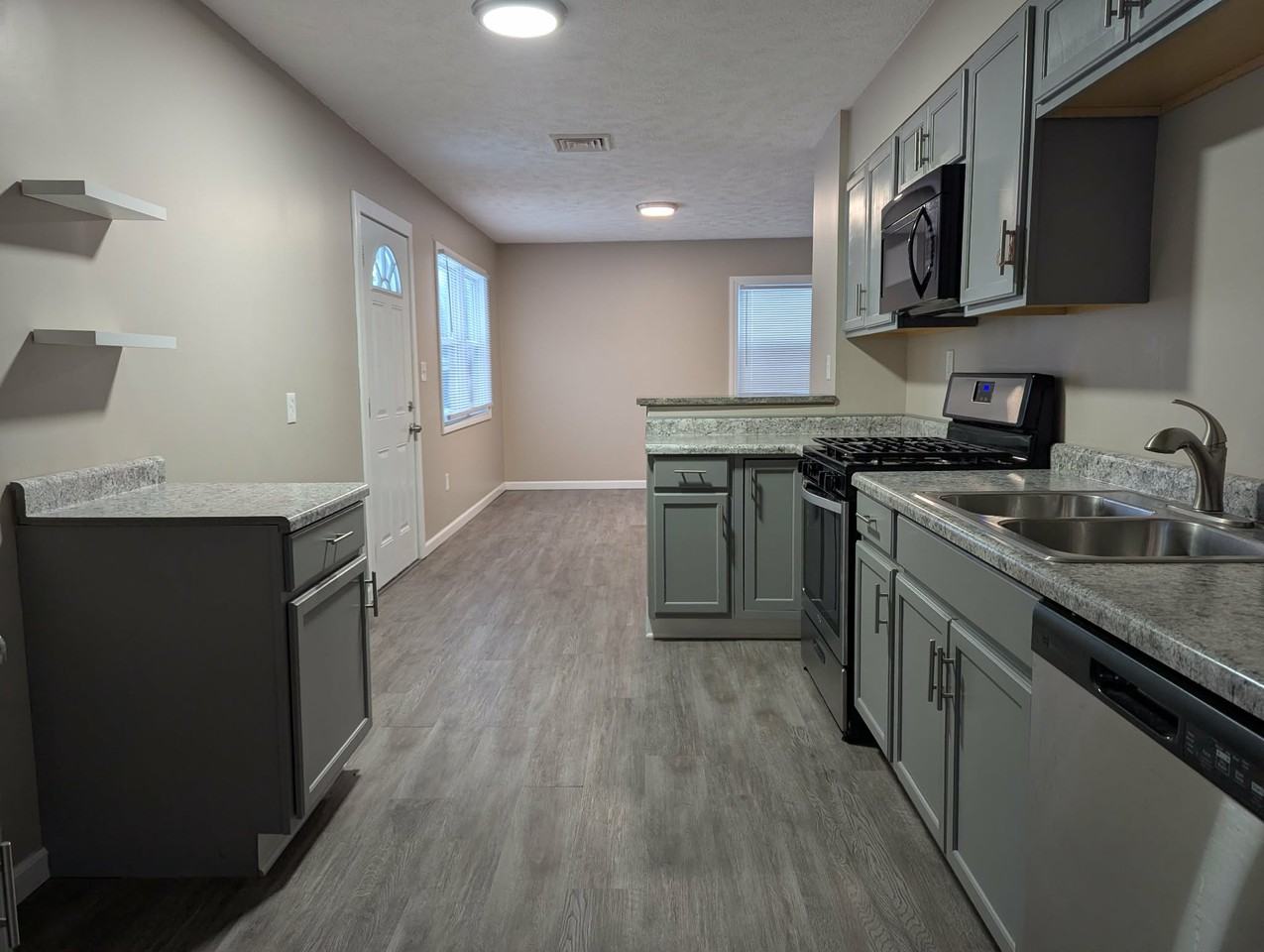 4860 Forest Rd #NA - Photo 2 of 17