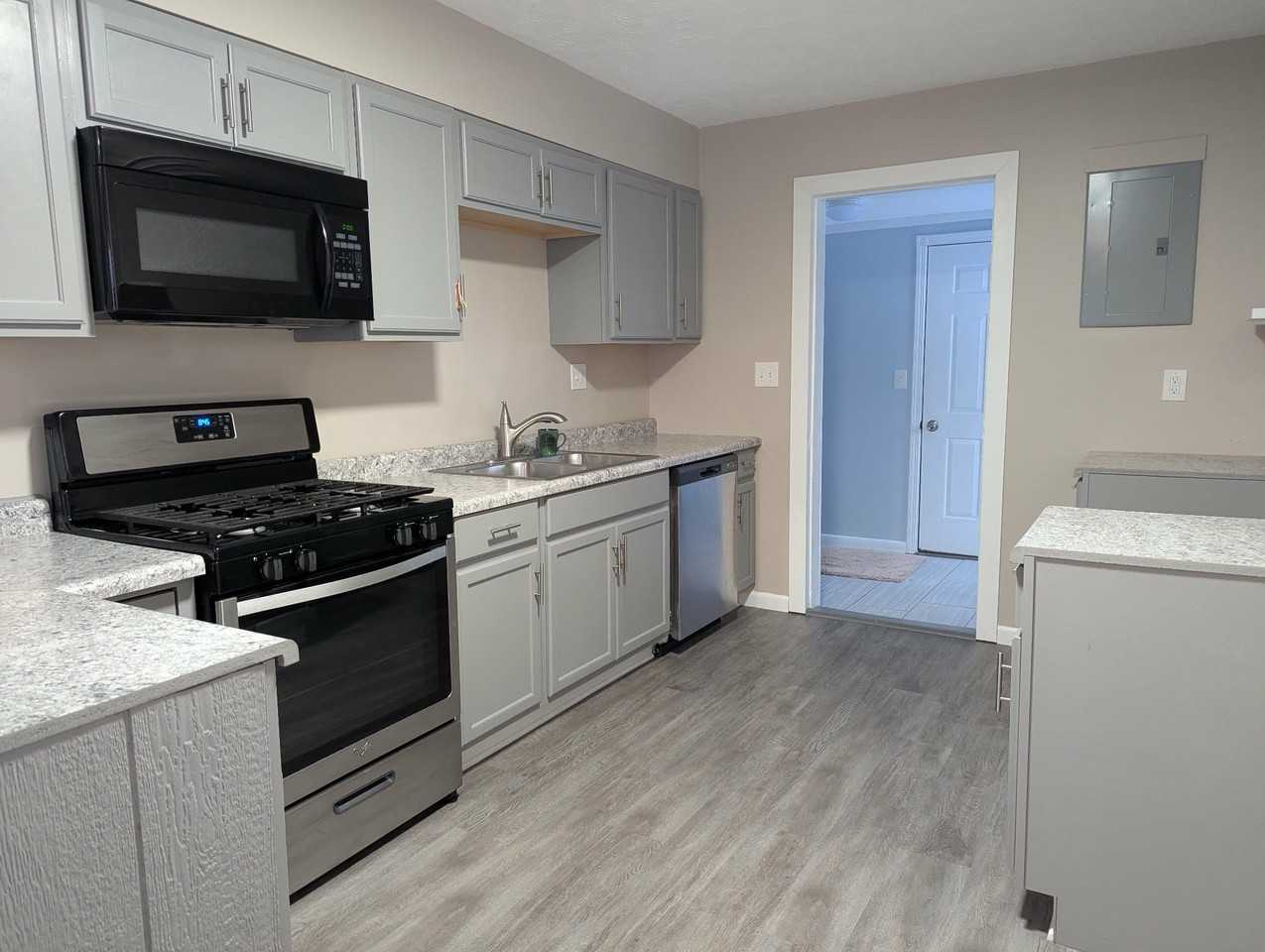 4860 Forest Rd #NA - Photo 4 of 17