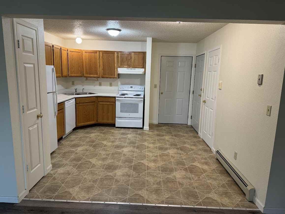 448 448 Frederick Street NorthApt B #448B - Photo 3 of 21