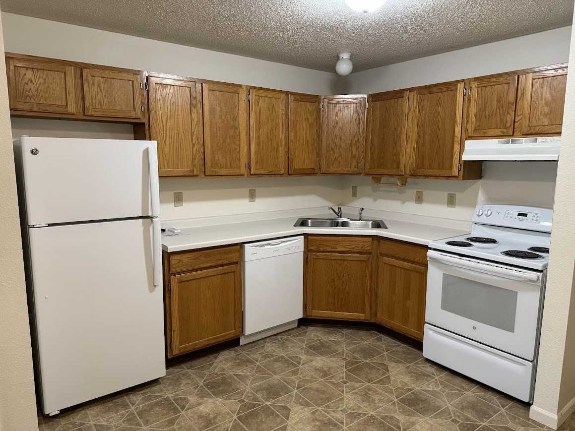 448 448 Frederick Street NorthApt B #448B - Photo 4 of 21