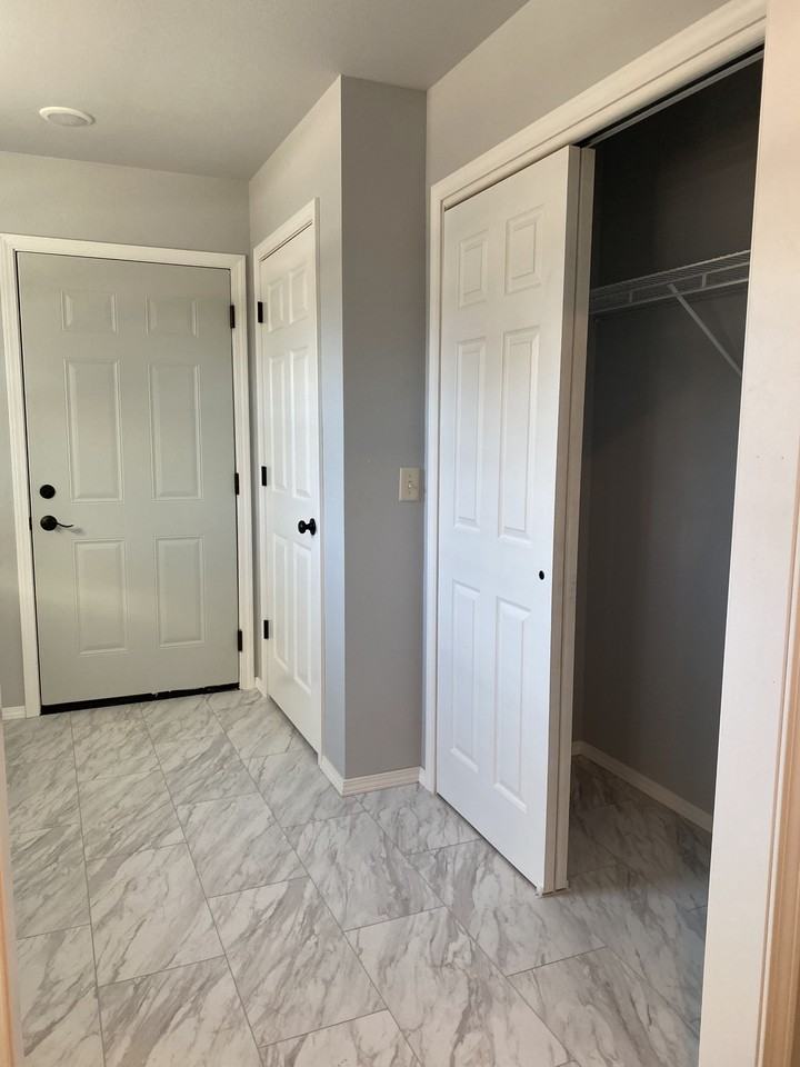 2483 Chestnut Dr - Photo 5 of 17