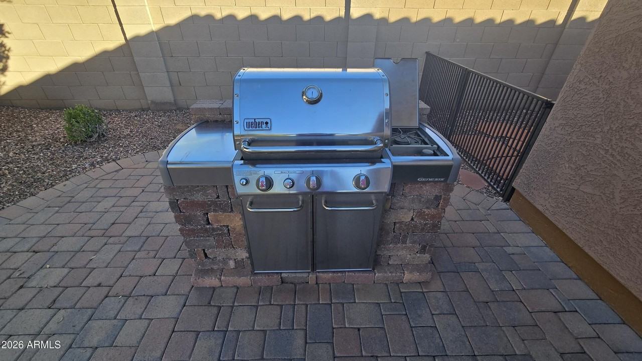 10826 W Avenida Del Rey - Photo 4 of 37