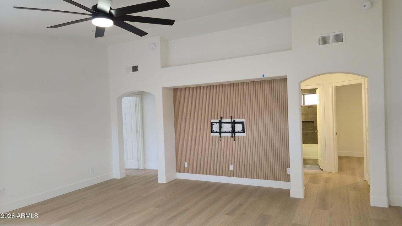 9616 E Sheena Dr - Photo 4 of 34