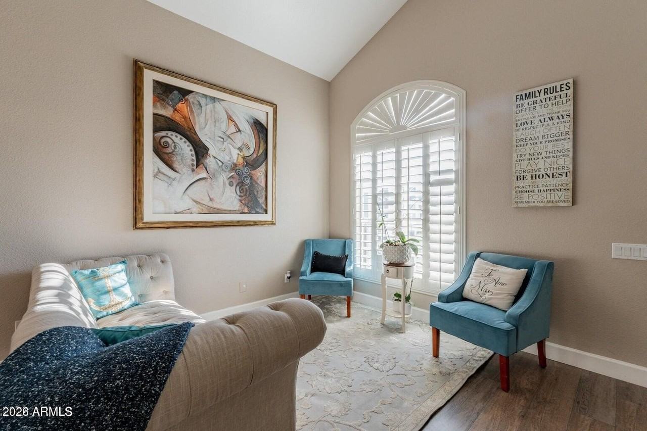 16223 N 10th Ave - Photo 6 of 31