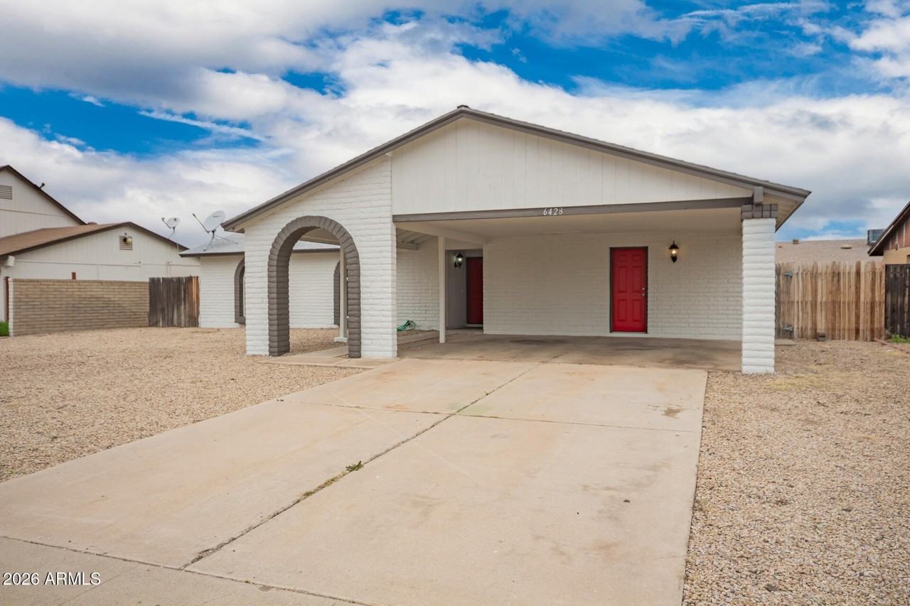 6428 W Sunnyslope Ln - Photo 3 of 26