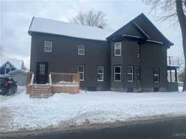 featured image of 206 Arlington St