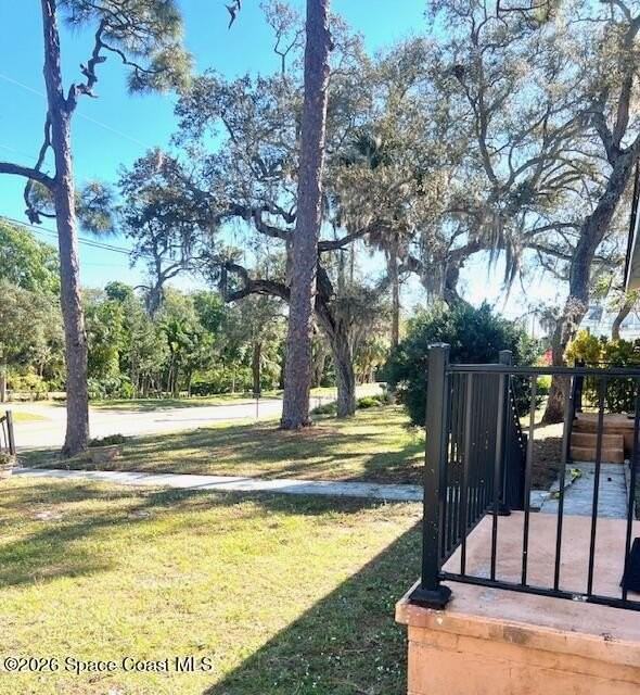 1872 Pineapple Ave - Photo 2 of 17