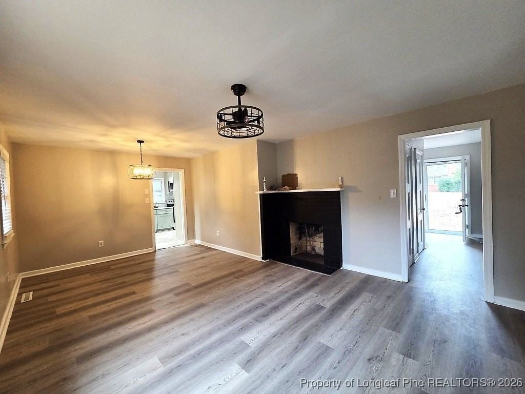 1917 Catawba St - Photo 3 of 17