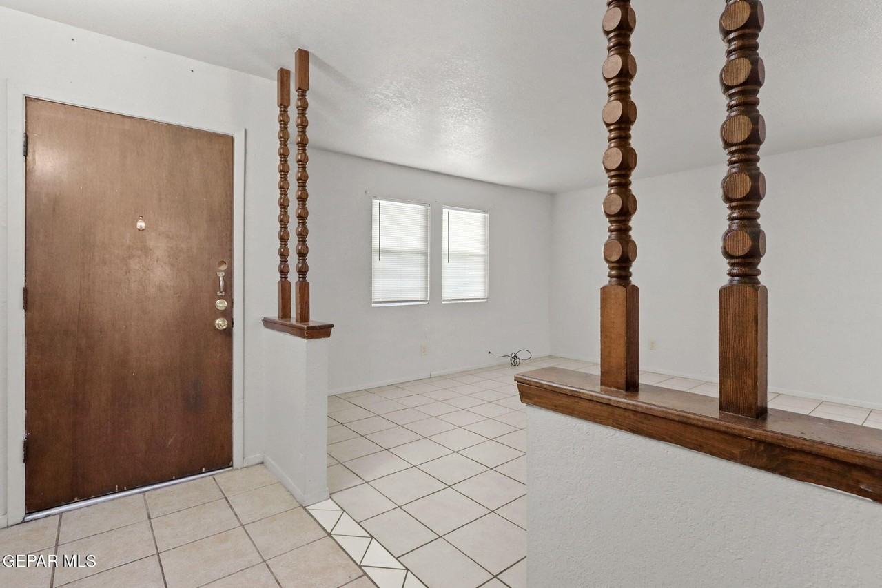 3801 Olympic Ave - Photo 4 of 20