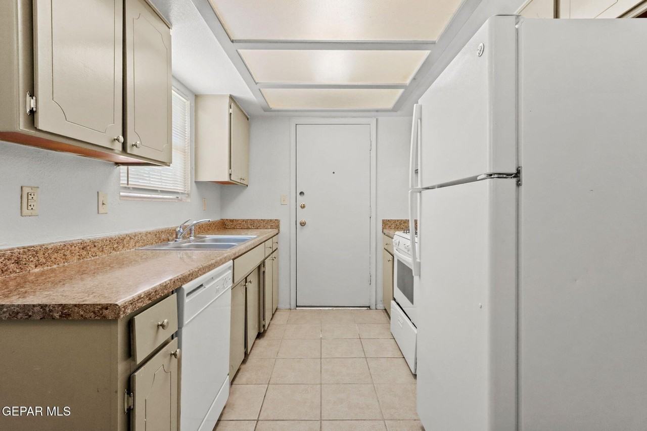 3801 Olympic Ave - Photo 6 of 20