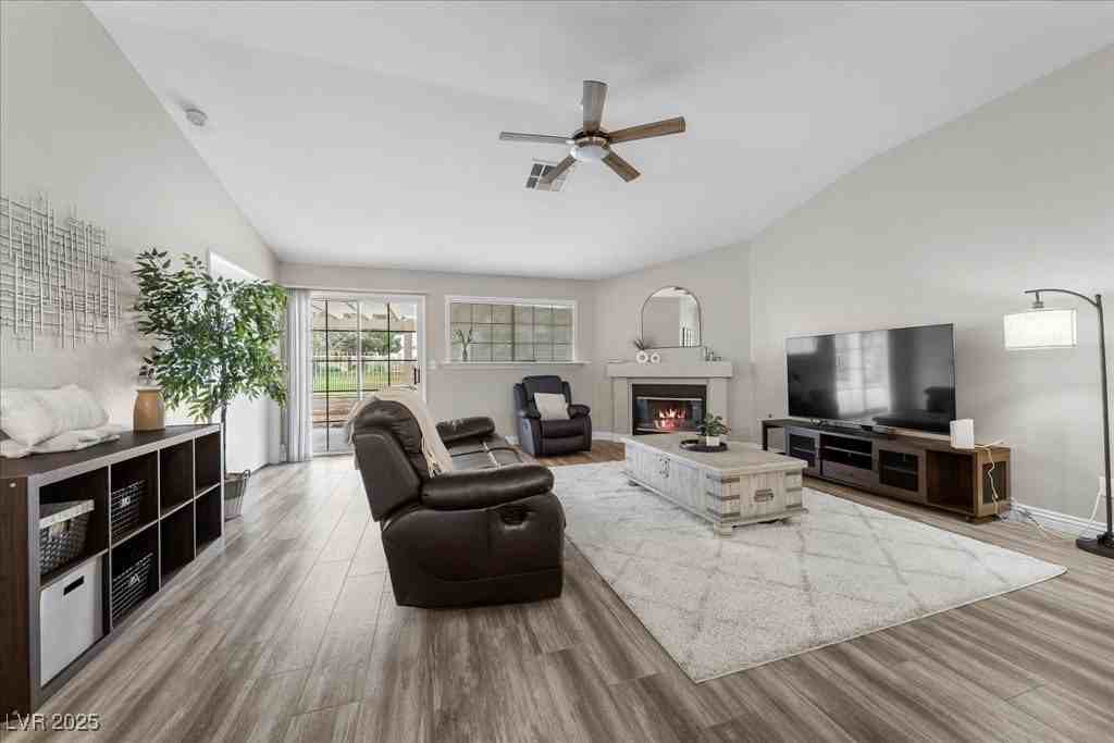 5133 Future Dr - Photo 3 of 20