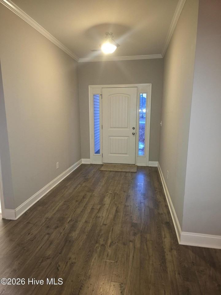 105 Dogwood Ct - Photo 3 of 22