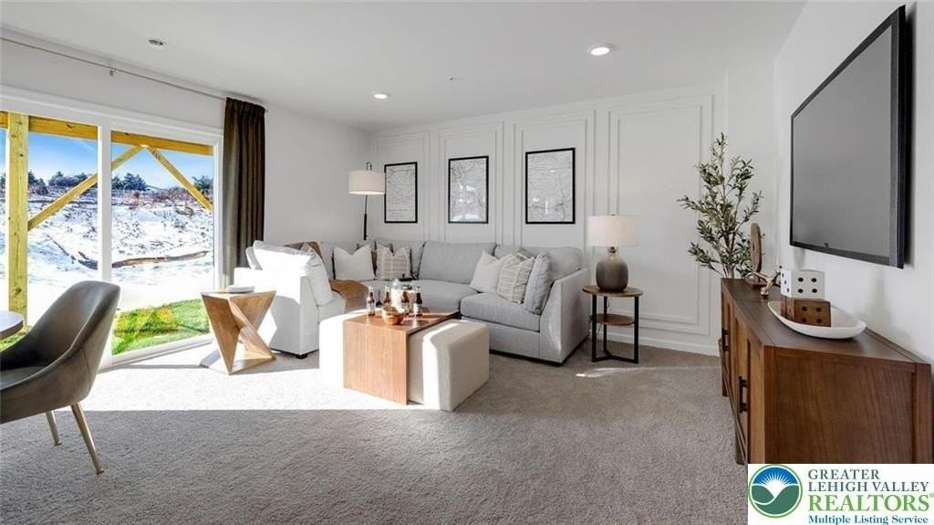 8309 Alexander Ct - Photo 6 of 24