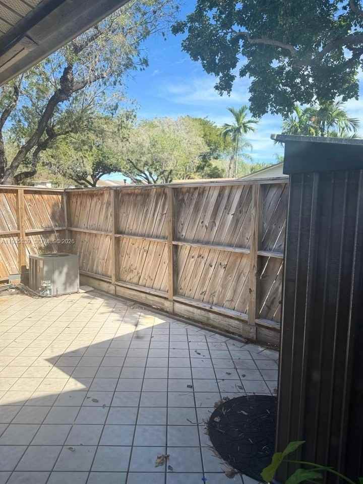 3637 Nw 99th Ter #9B - Photo 5 of 9