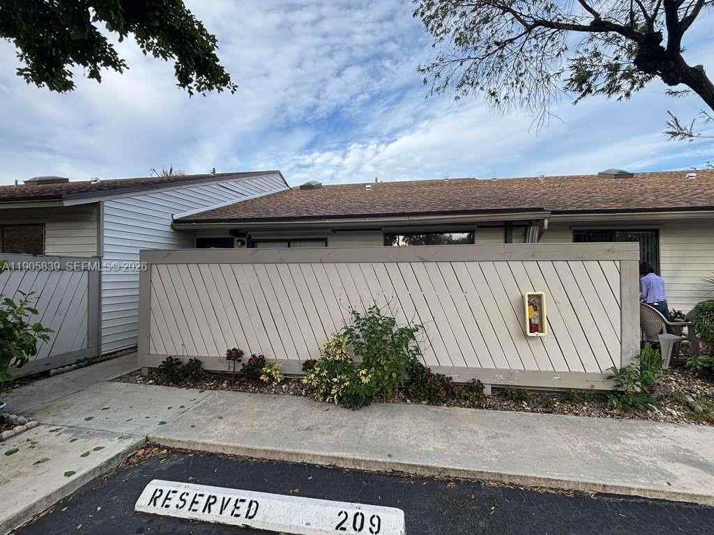 3637 Nw 99th Ter #9B - Photo 6 of 9