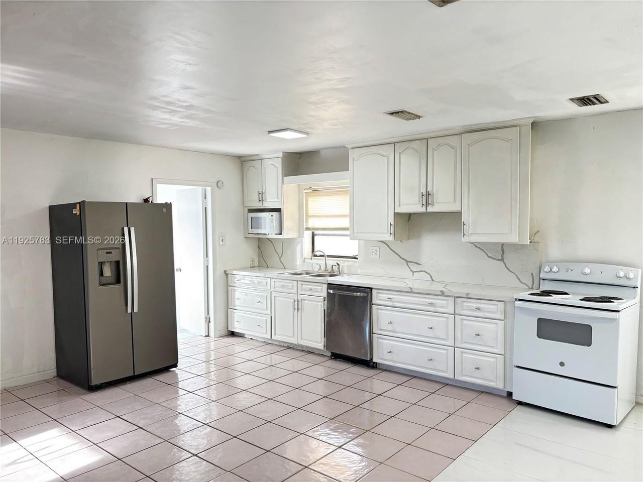 9711 Caribbean Blvd #NA - Photo 7 of 9