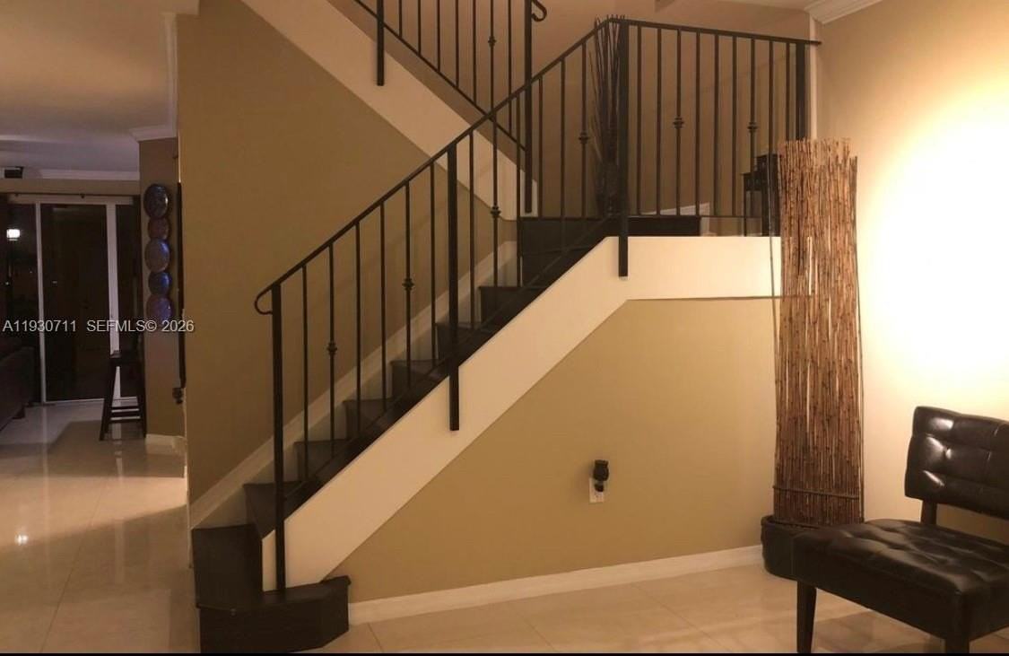 16652 Sw 71st Ter #16652 - Photo 7 of 22