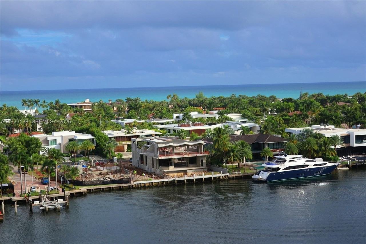 20515 E Country Club Dr #1147 - Photo 2 of 48