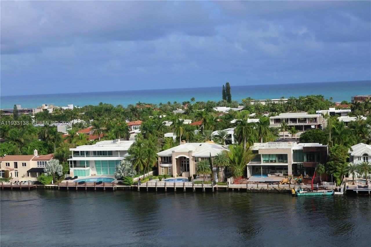 20515 E Country Club Dr #1147 - Photo 7 of 48