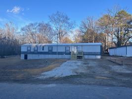 featured image of 2909 Pinecrest Dr #1