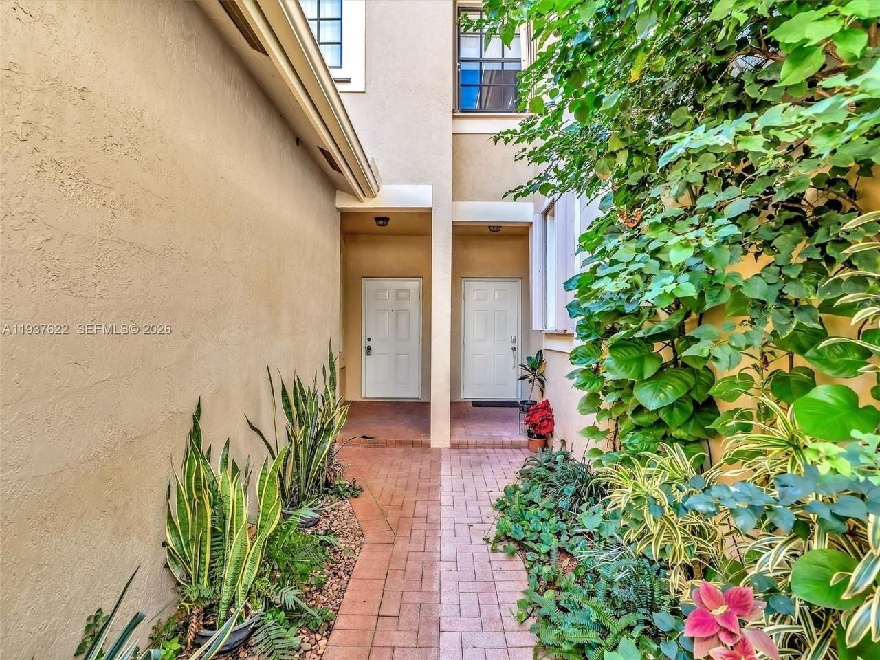 3878 Tree Top Dr #3878 - Photo 3 of 50