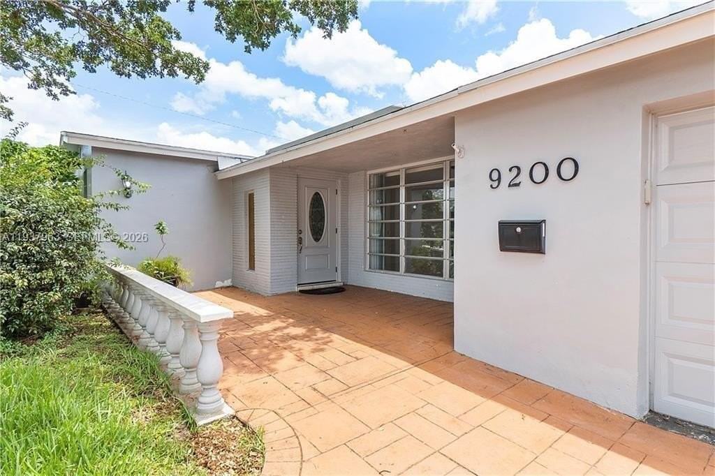 9200 Sw 55th St - Photo 2 of 15