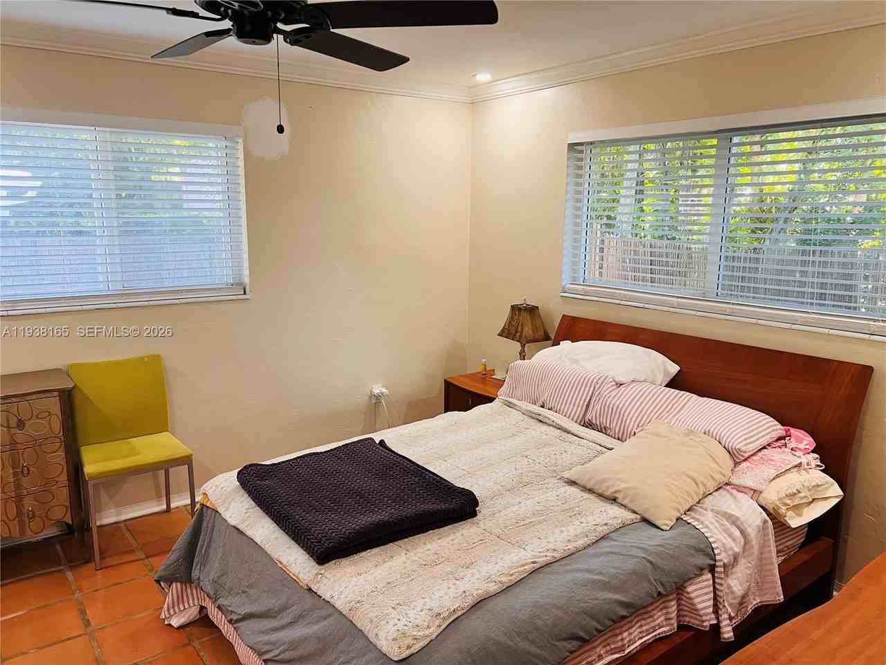 1507 Pizarro St - Photo 3 of 10