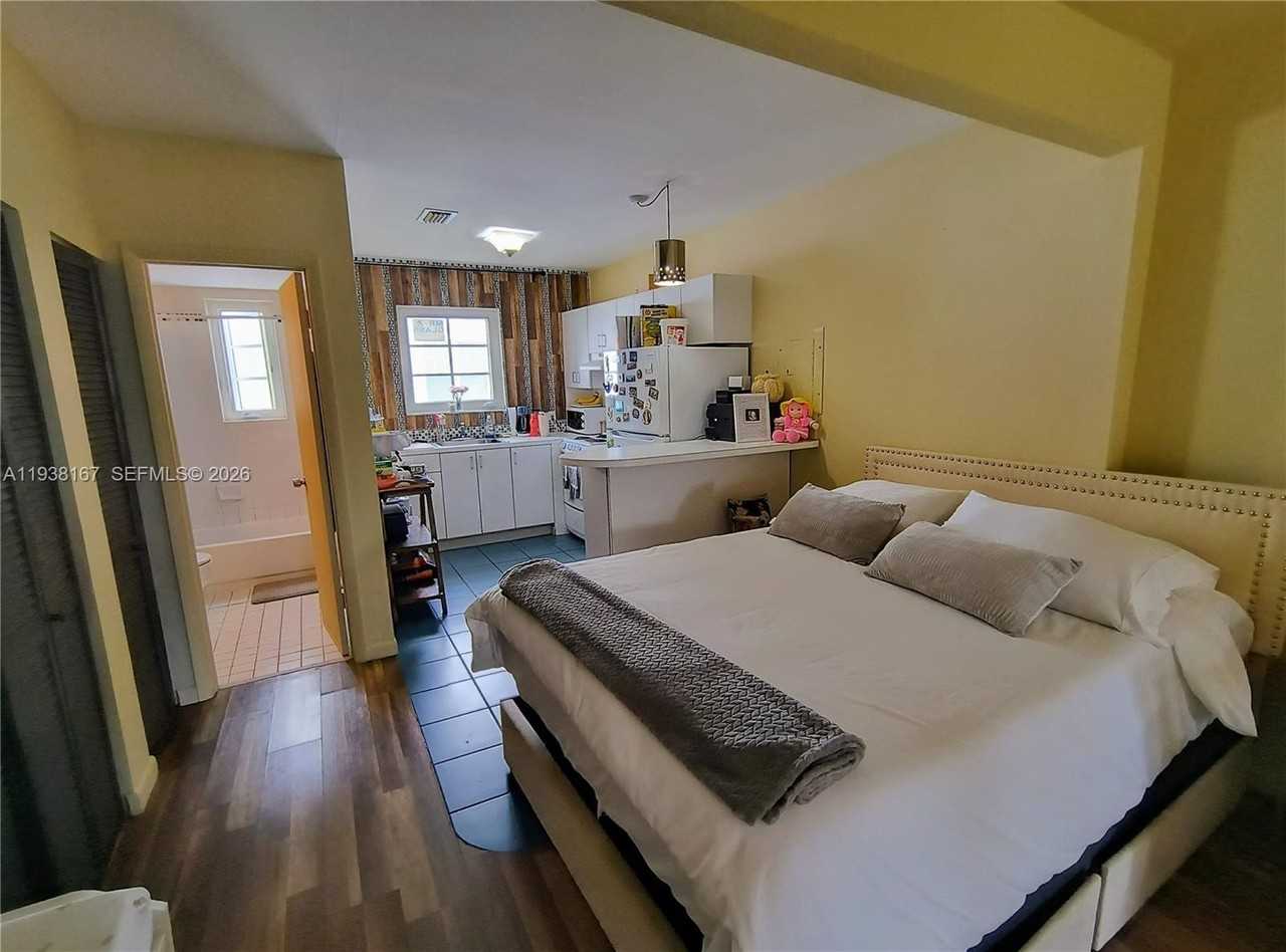 833 10th St #203 - Photo 2 of 23