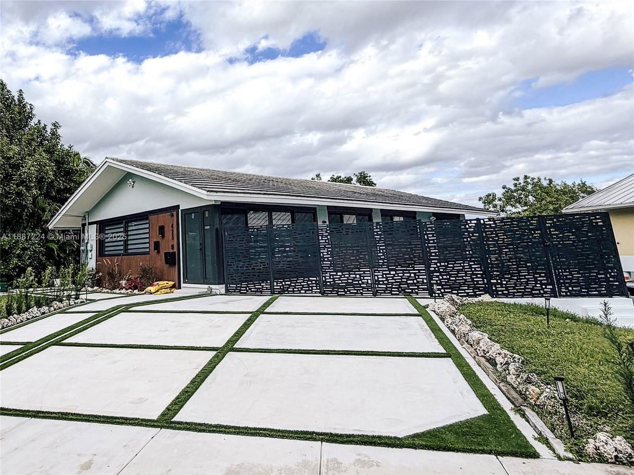 425 Ne 103rd St #SFH