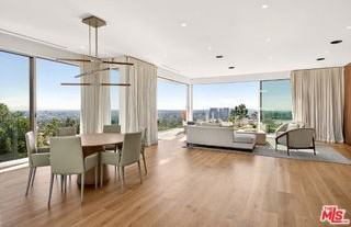 9894 Beverly Grove Dr - Photo 3 of 8