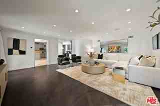 2463 Achilles Dr - Photo 2 of 8