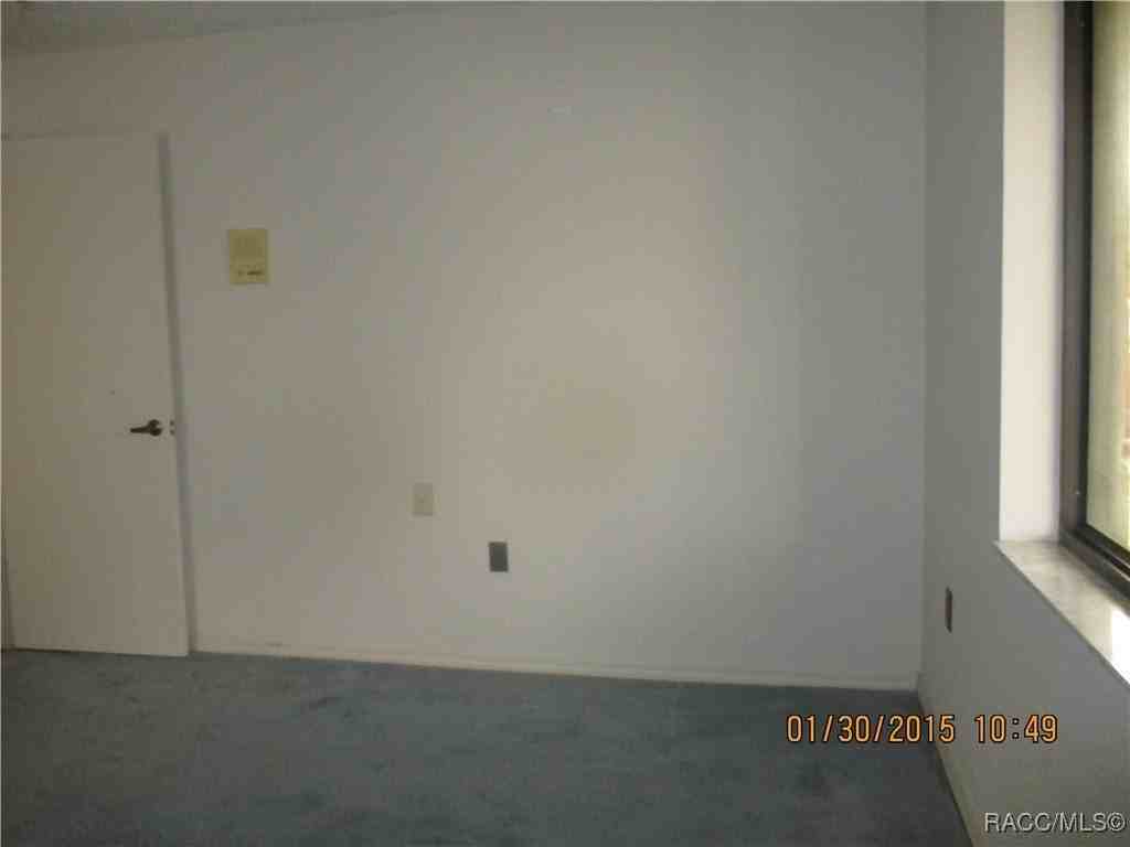 1107 Se 4th Ave - Photo 3 of 39