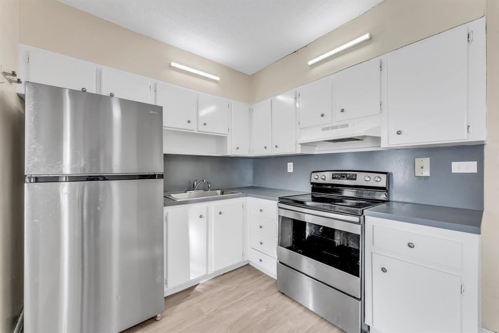 1018 N 17th Ave #2 - Photo 6 of 21