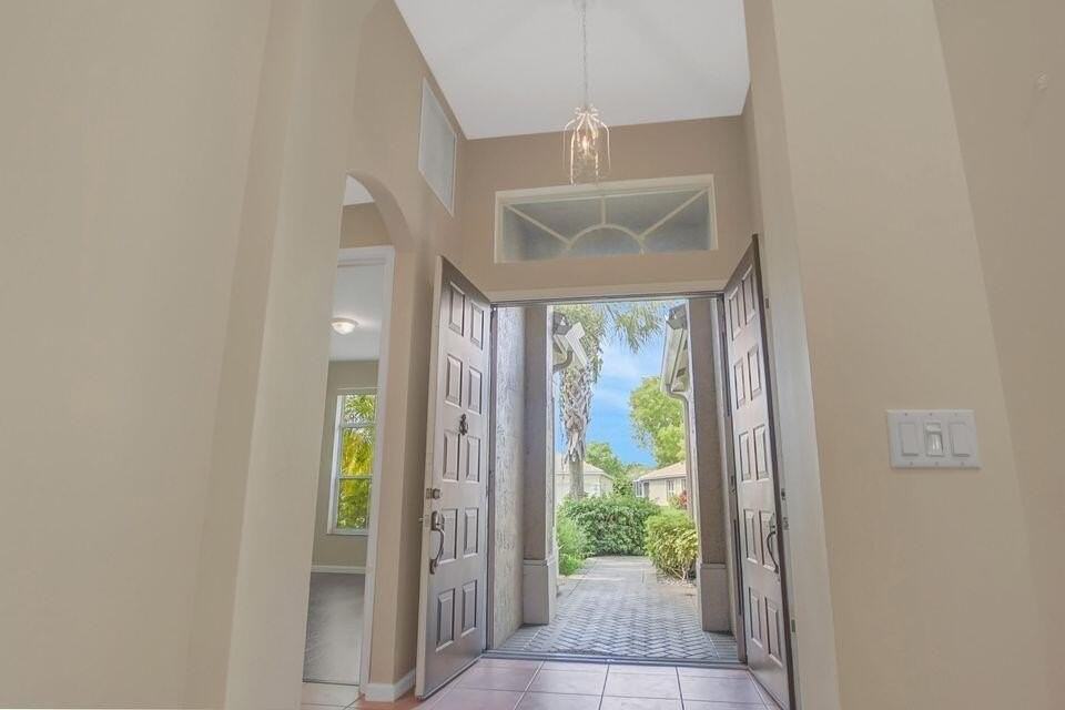 6731 Southport Dr - Photo 4 of 19