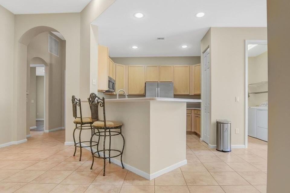 6731 Southport Dr - Photo 7 of 19