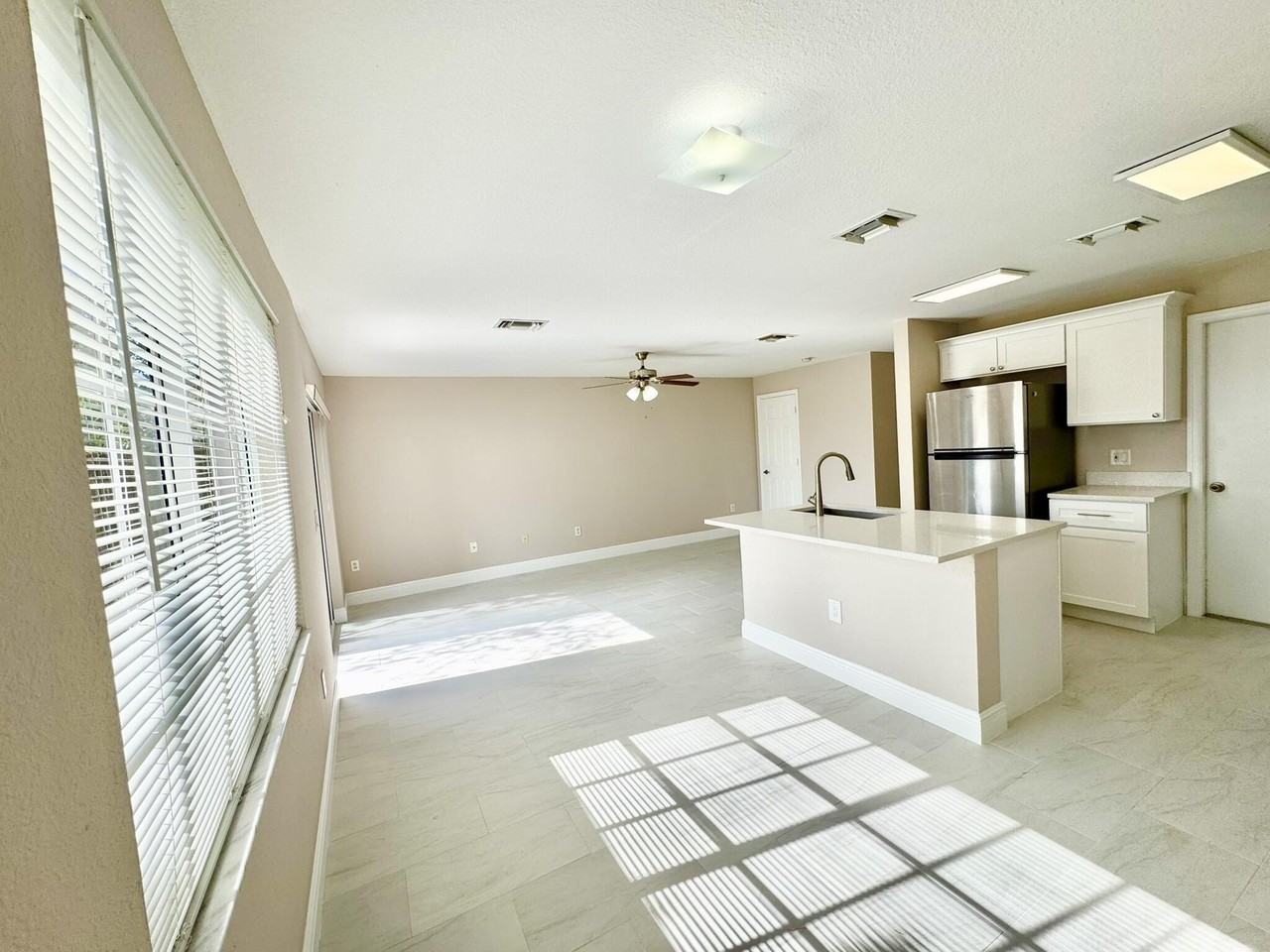 6728 Old Farm Trl - Photo 6 of 44