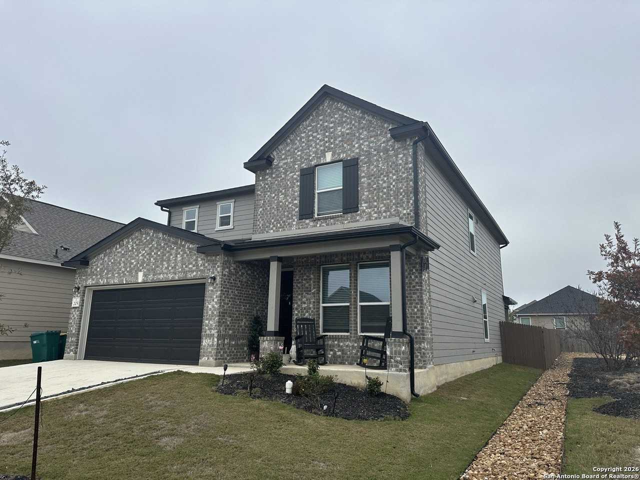 205 W Flowing River Dr - Photo 2 of 4