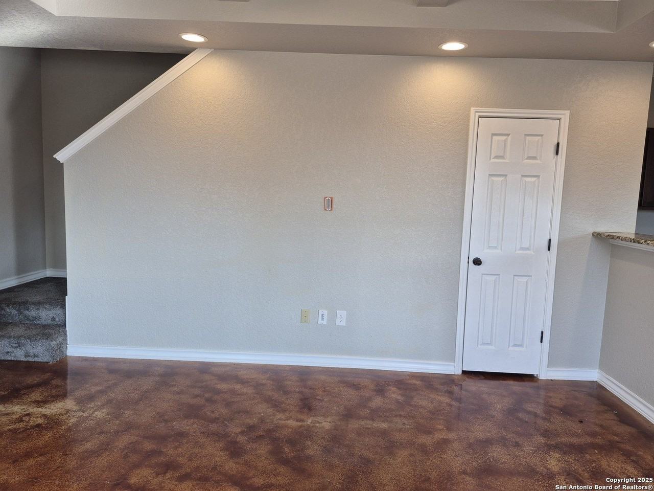 6424 Attucks Ln - Photo 3 of 17