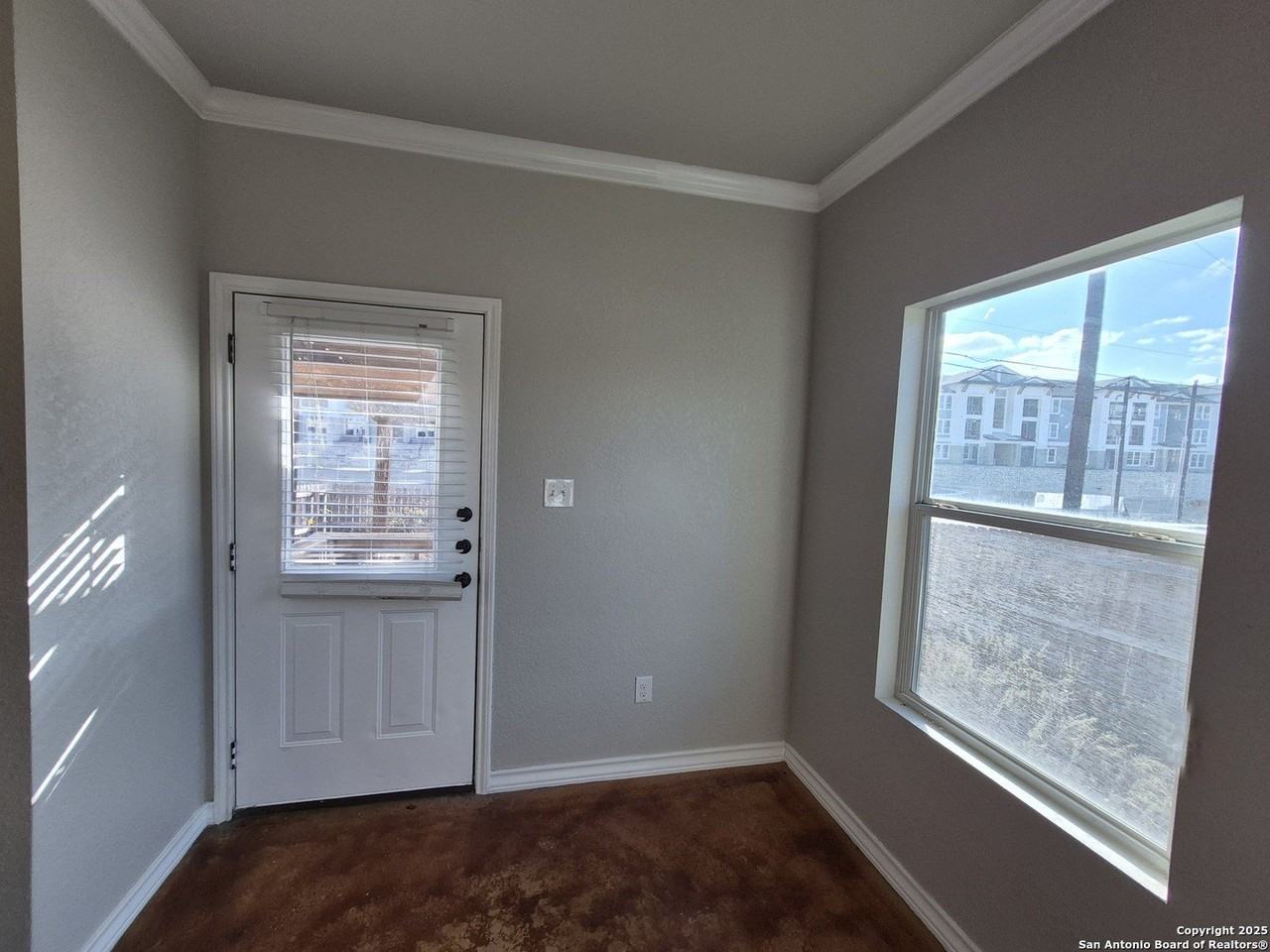 6424 Attucks Ln - Photo 5 of 17